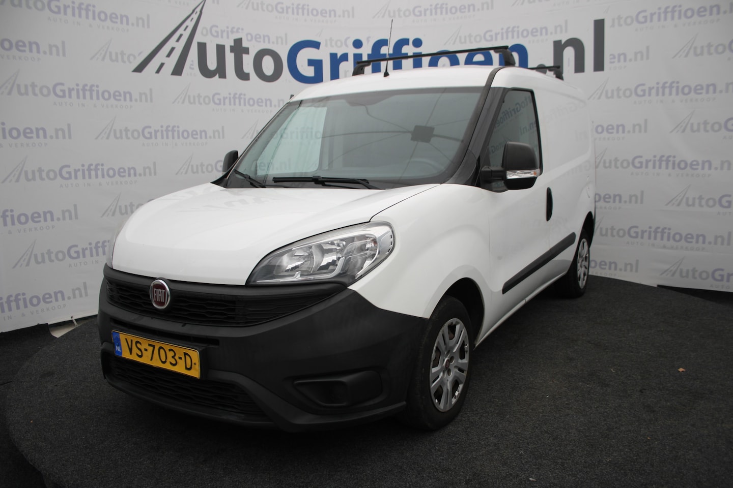 Fiat Doblò Cargo - 1.3 MJ L1H1 met nieuwe apk bij aflevering - AutoWereld.nl