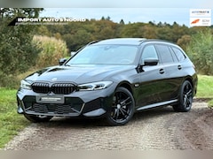 BMW 3-serie Touring - 330e xDrive M sport Pano ACC Camera 19 inch Sfeer