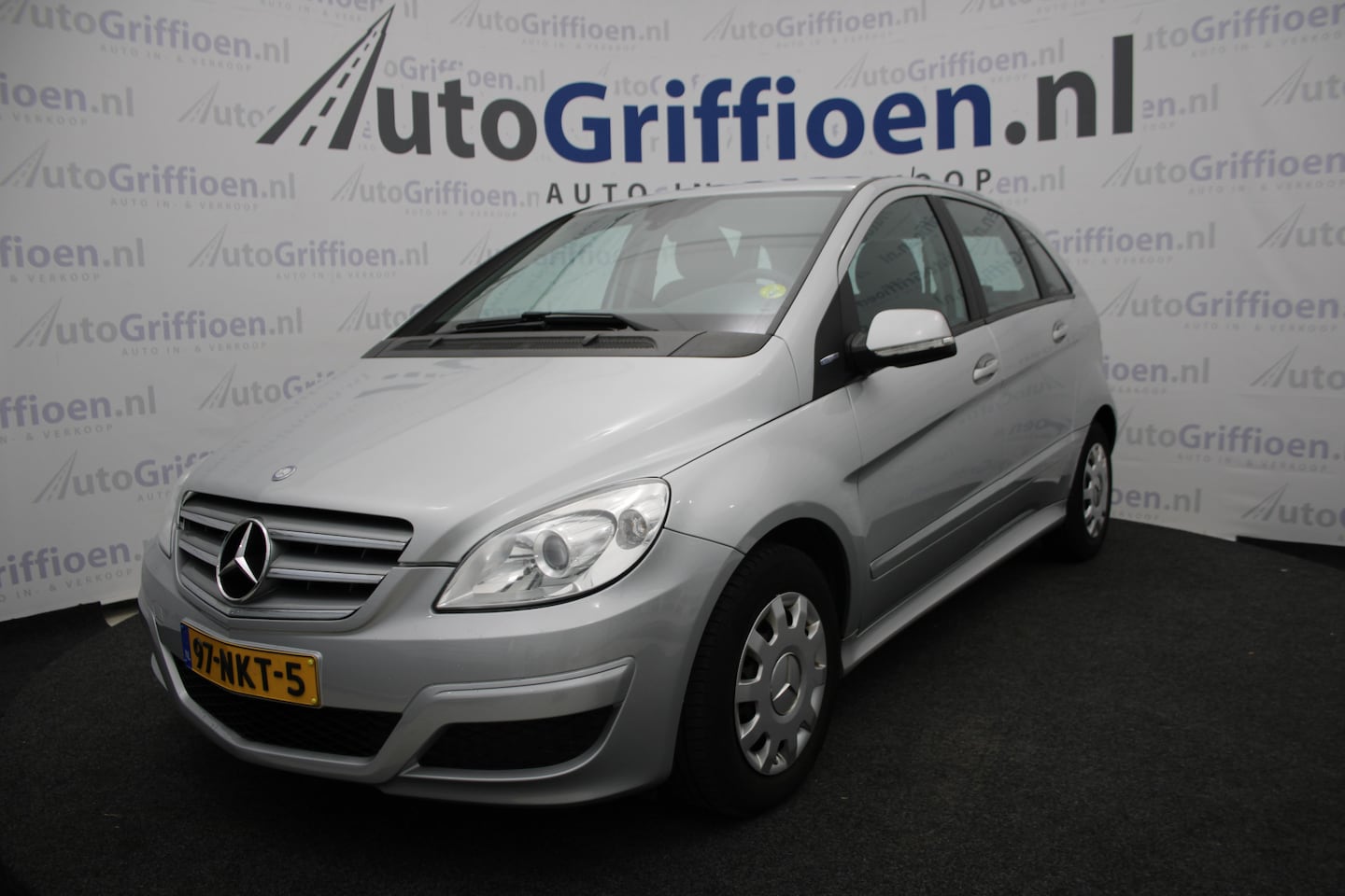 Mercedes-Benz B-klasse - 160 BlueEFFICIENCY keurige MPV met airco - AutoWereld.nl