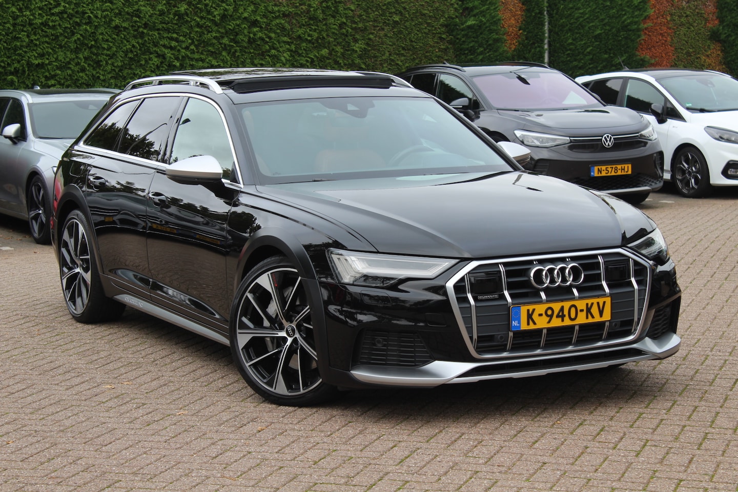 Audi A6 allroad quattro - 55 TFSI Pro Line Plus / Trekhaak / Panoramadak / Camera / Leder / Keyless / 20'' / CarPlay - AutoWereld.nl