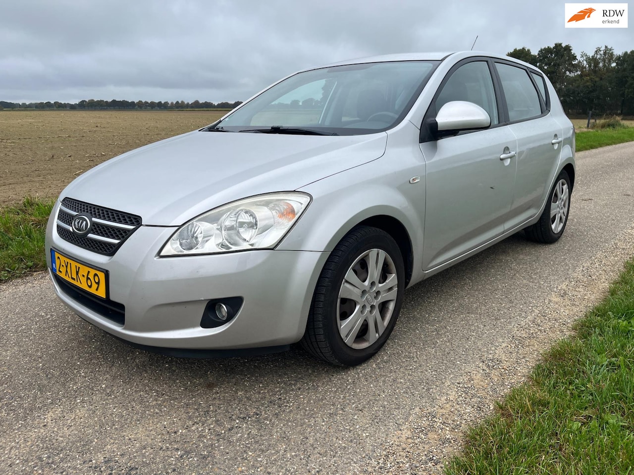 Kia Cee'd - 1.4 Fifteen ISG 1.4 Fifteen ISG - AutoWereld.nl