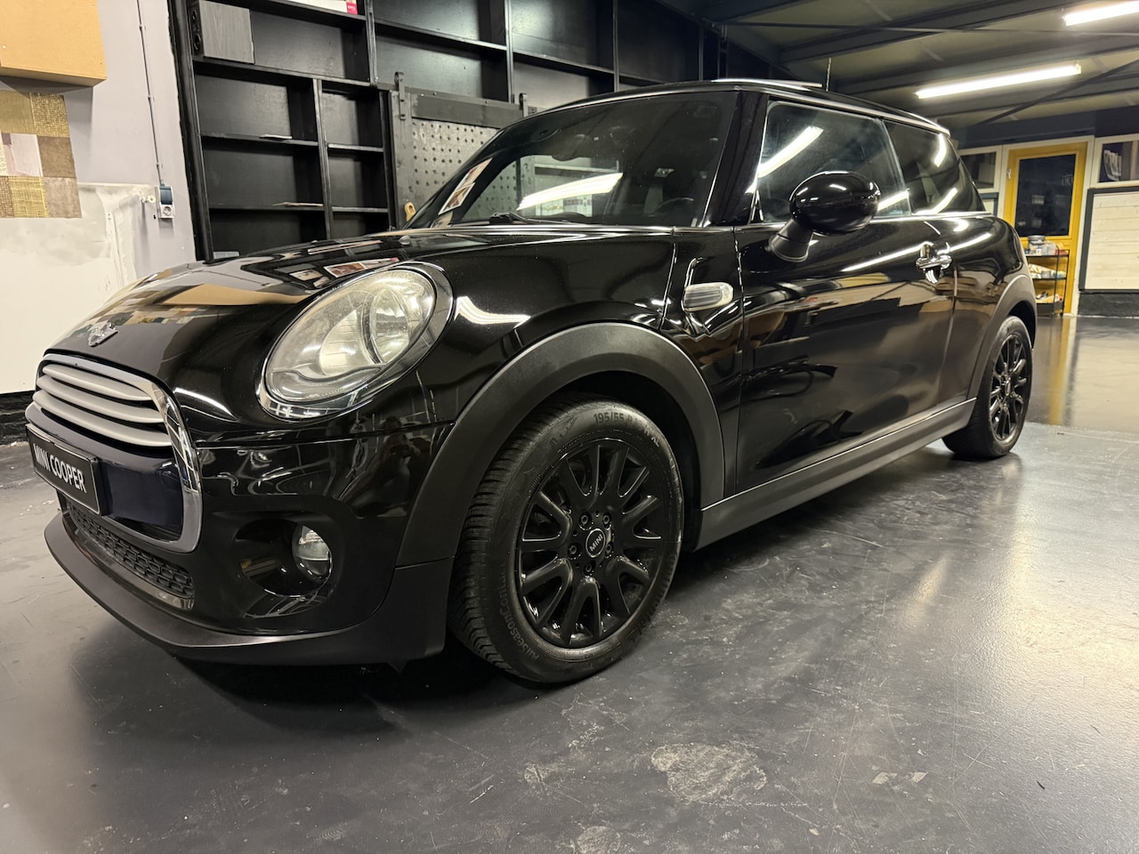 MINI Cooper - Mini 1.5 Chili. Half leer,Panoramadak,stoelverw ! - AutoWereld.nl