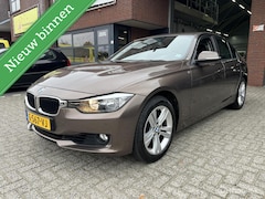 BMW 3-serie - 320i xDrive NAVI*CLIMA*TREKHAAK