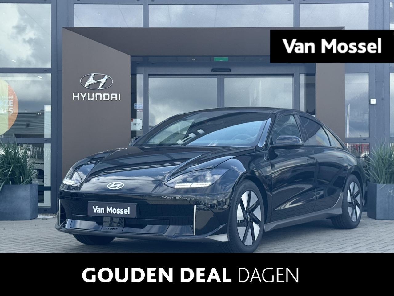 Hyundai IONIQ 6 - Connect 77.4 kWh Nw. Prijs €55.195,- Nu €10.255,- Voorraadvoordeel - AutoWereld.nl