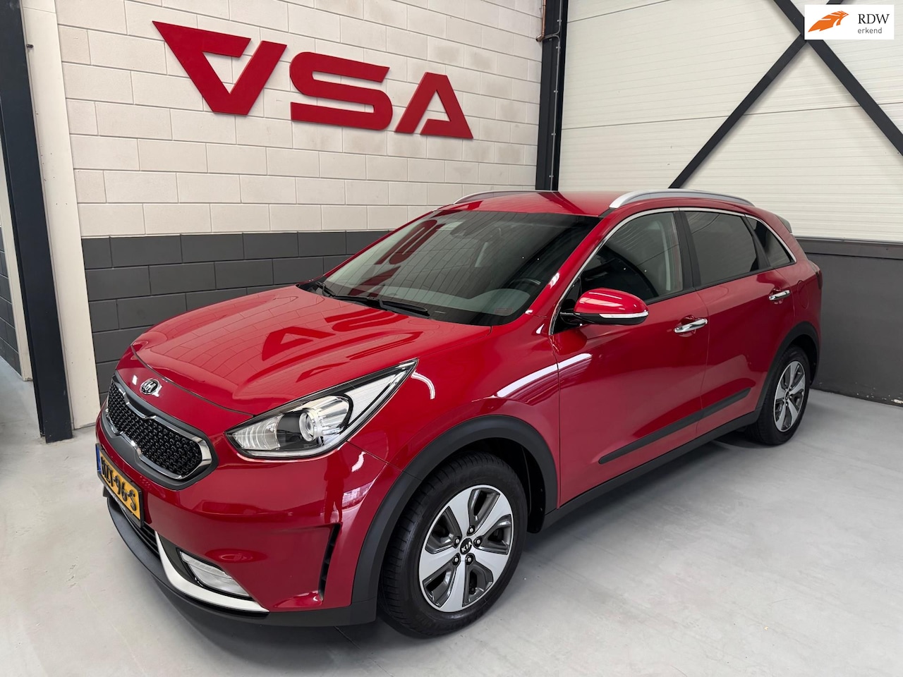 Kia Niro - 1.6 GDi Hybrid ComfortLine 1.6 GDi Hybrid ComfortLine,Trekhaak,camera,CarPlay - AutoWereld.nl