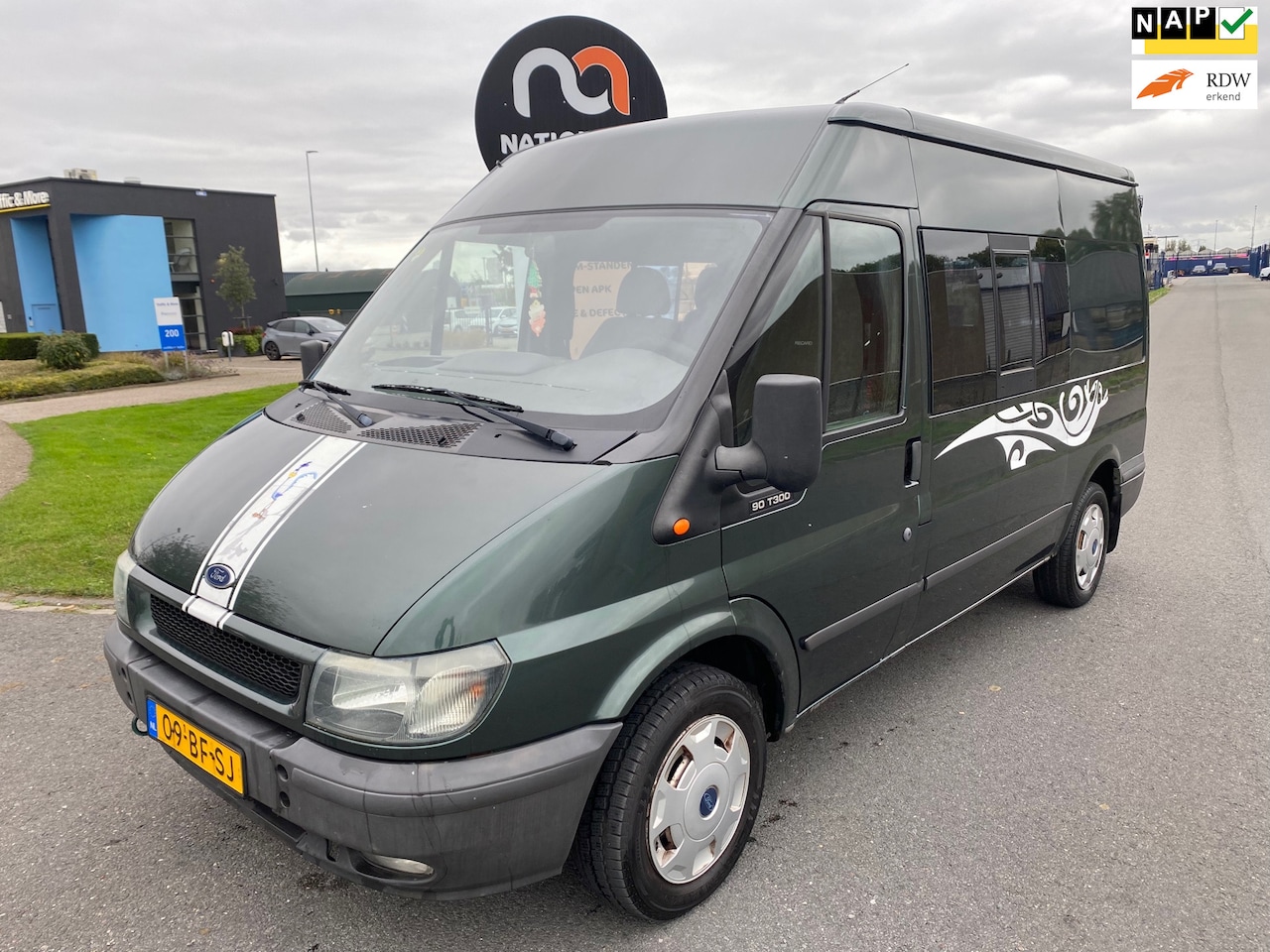 Ford Transit - * 300M 2.4TDdi SHD * INVALIDE BUS * ROLSTOEL VERVOER * AUTOMAAT * - AutoWereld.nl