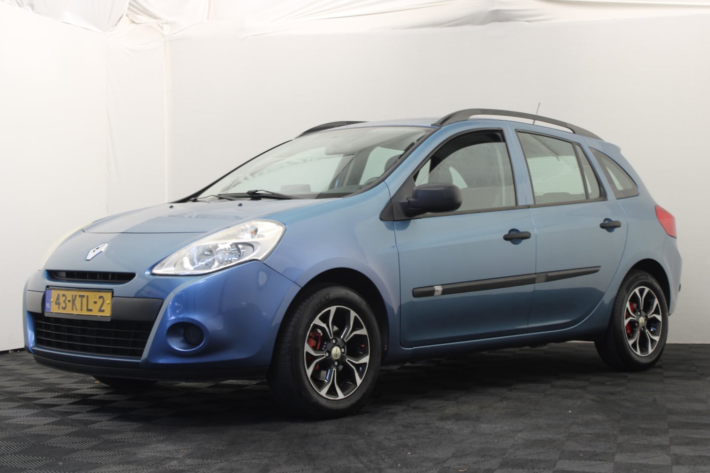 Renault Clio Estate - 1.2 TCE Special Line 1.2 TCE Special Line - AutoWereld.nl