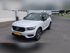 Volvo XC40 - 1.5 T5 Twin Engine R-Design Plug-in Hybrid 261 PK AUT | Lederen Bekleding | Apple Carplay/