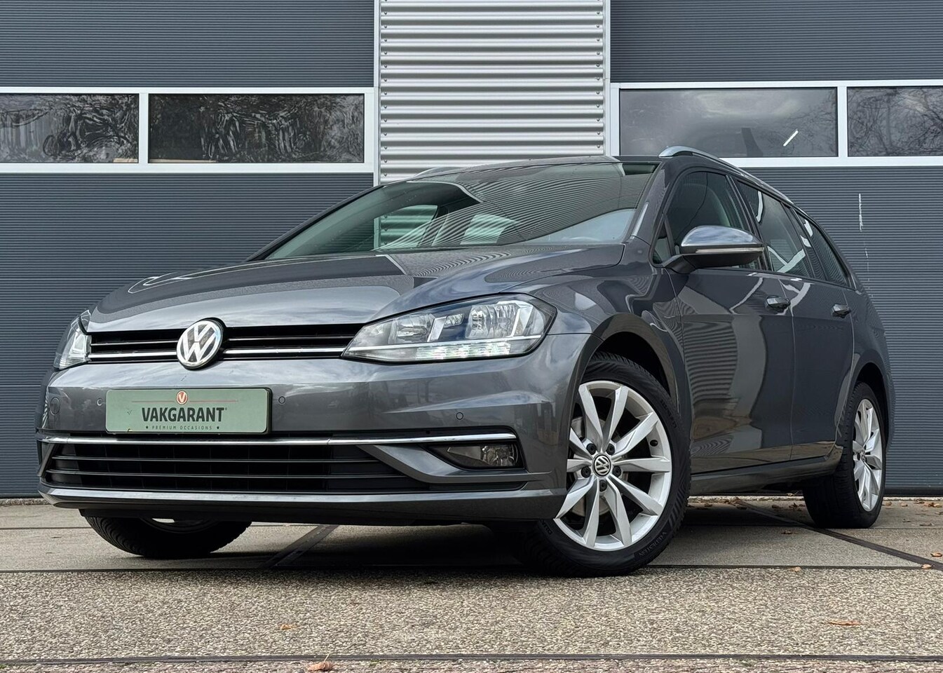 Volkswagen Golf Variant - 1.0 TSI Comfortline Business |Stoelverw. |Ergo-Active |ACC - AutoWereld.nl