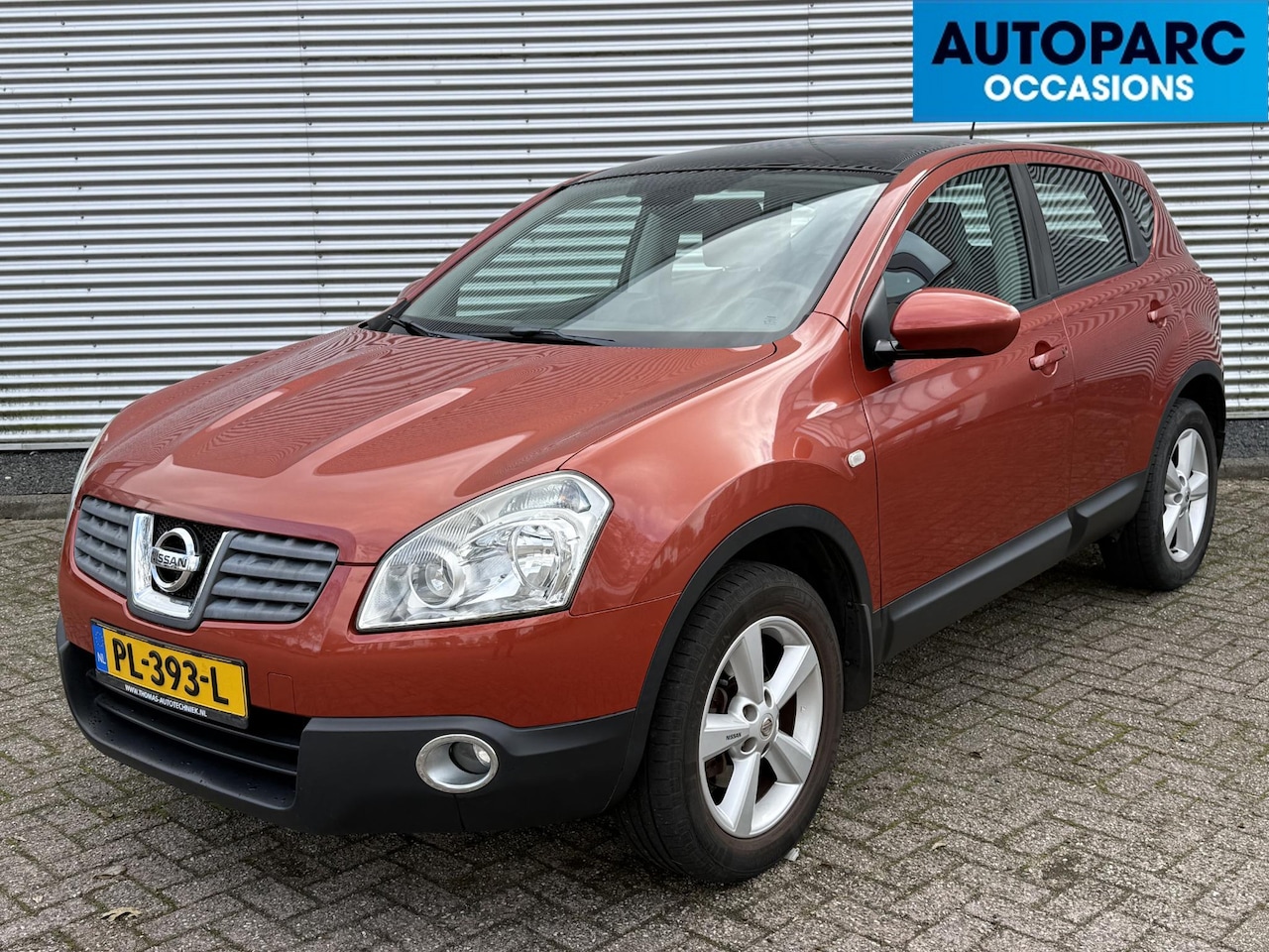 Nissan Qashqai - 1.6 Tekna 1.6 TEKNA, PANORAMADAK ,AIRCO, TREKHAAK, CRUISE CONTROL - AutoWereld.nl