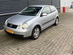 Volkswagen Polo - 1.4-16V |AUTOMAAT|Clima|Cruise|Nw Riem| HIGHLINE Electrisch Pakket Centraal deur