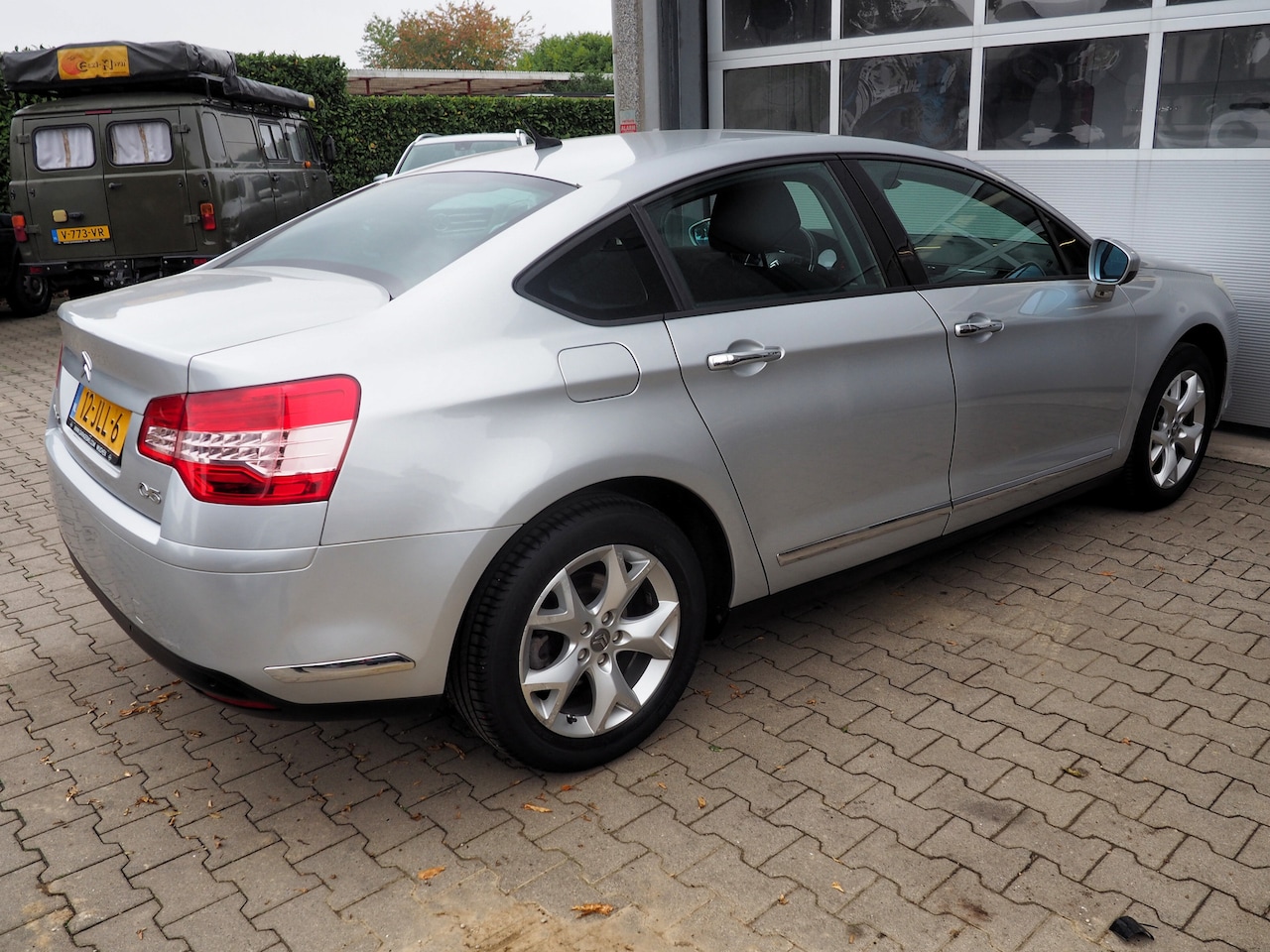 Citroën C5 - 2.0i 16v Ligne Business CLIMA CRUISE PARKEER S. NAVI