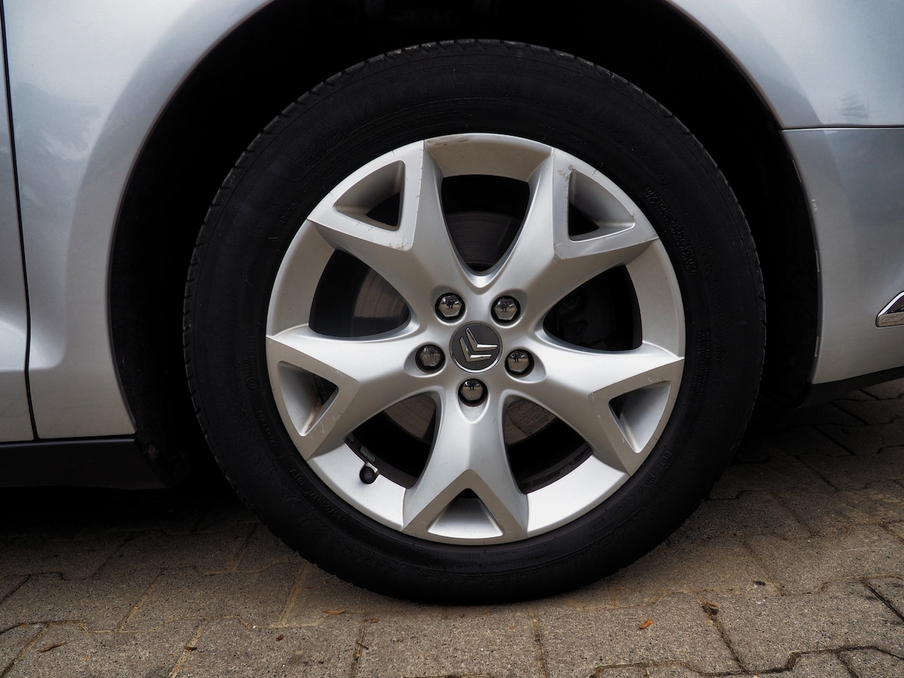 Citroën C5 - 2.0i 16v Ligne Business CLIMA CRUISE PARKEER S. NAVI