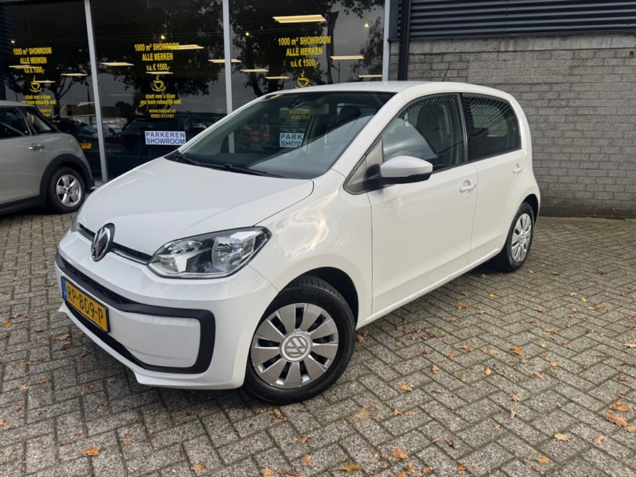Volkswagen Up! - 1.0 BMT move up! Airco/Dab - AutoWereld.nl