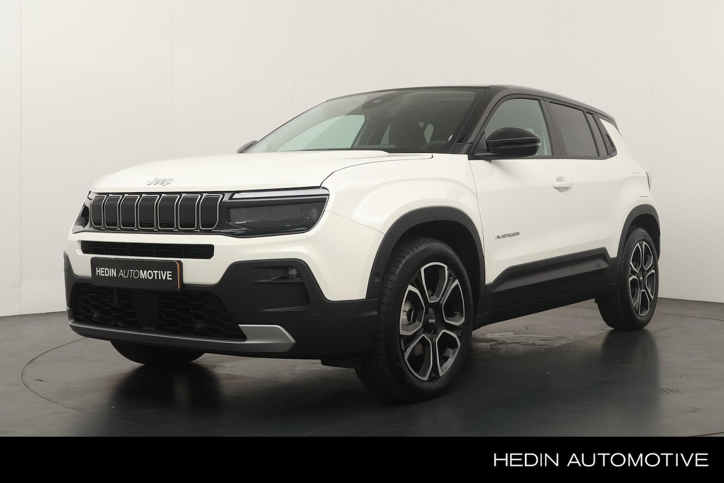 Jeep Avenger - 1.2 e-Hybrid Summit | Navigatie via App | Panoramadak | Stoelverwarming | Apple Carplay/An - AutoWereld.nl