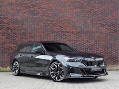 BMW 5-serie Touring - 550e xDrive | M Performance - Pano - Trekhaak - HUD