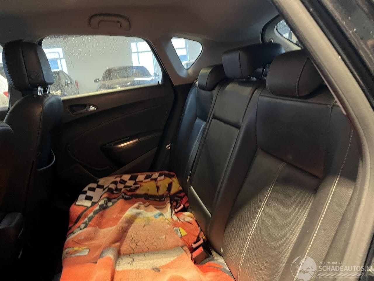 Opel Astra - 1.4 Turbo Cosmo 140 PK!