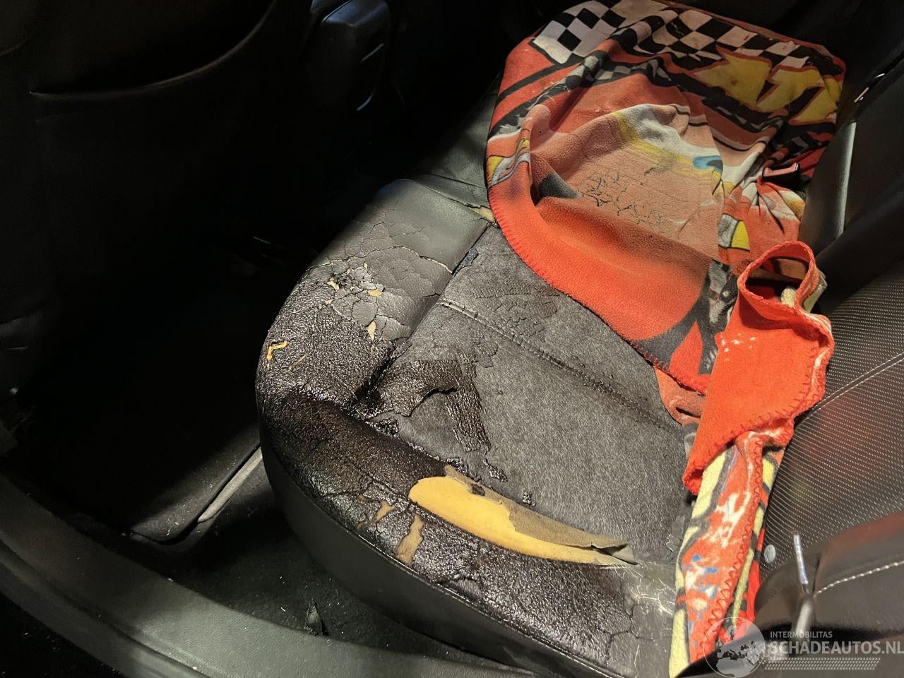 Opel Astra - 1.4 Turbo Cosmo 140 PK!