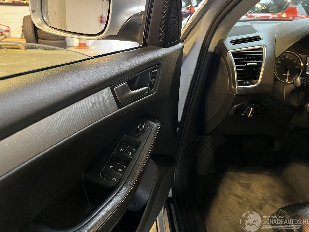 Audi Q5 - 2.0 TFSI Hybrid Quattro S Line NL NAP!