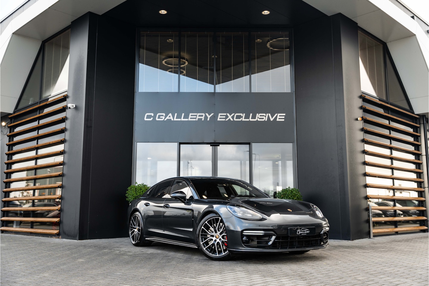 Porsche Panamera - 2.9 4S E-Hybrid - Sport Chrono + | Stoelkoeling & Massage | Memory | 360 Camera - AutoWereld.nl