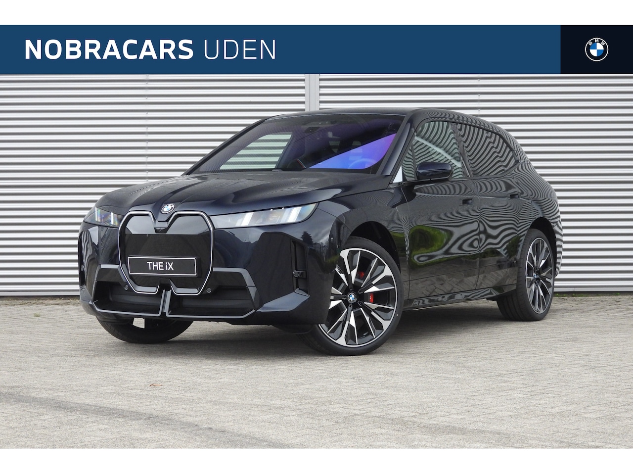 BMW iX - xDrive60 / Trekhaak / Parking Assistant Professional / Soft-Close / Adaptieve LED / Stoelv - AutoWereld.nl