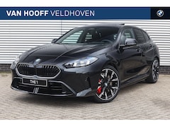 BMW 1-serie - 120 High Executive M Sport Automaat / Panoramadak / Sportstoelen / M Adaptief onderstel /