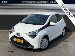 Toyota Aygo - 1.0 VVT-i x-play Apple carplay en/of Android auto Navigatie, Achteruitrijcamera, Nederland