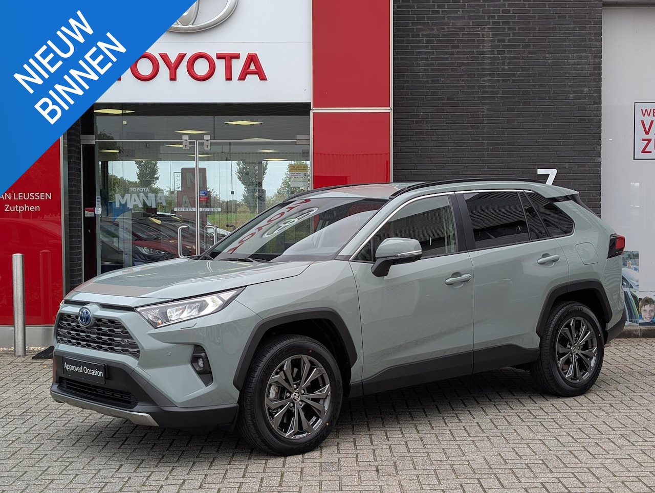 Toyota RAV4 - 2.5 Hybrid Style SPECIALE LAK STUUR- STOEL- EN VOORRUITVERWARMING LEER APPLE & ANDROID ELE - AutoWereld.nl