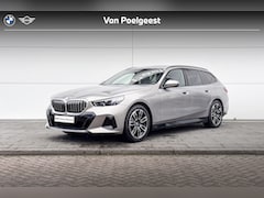 BMW 5-serie Touring - 520i M-Sport | M Sport | Stoelverwarming | Achteruitrijcamera |