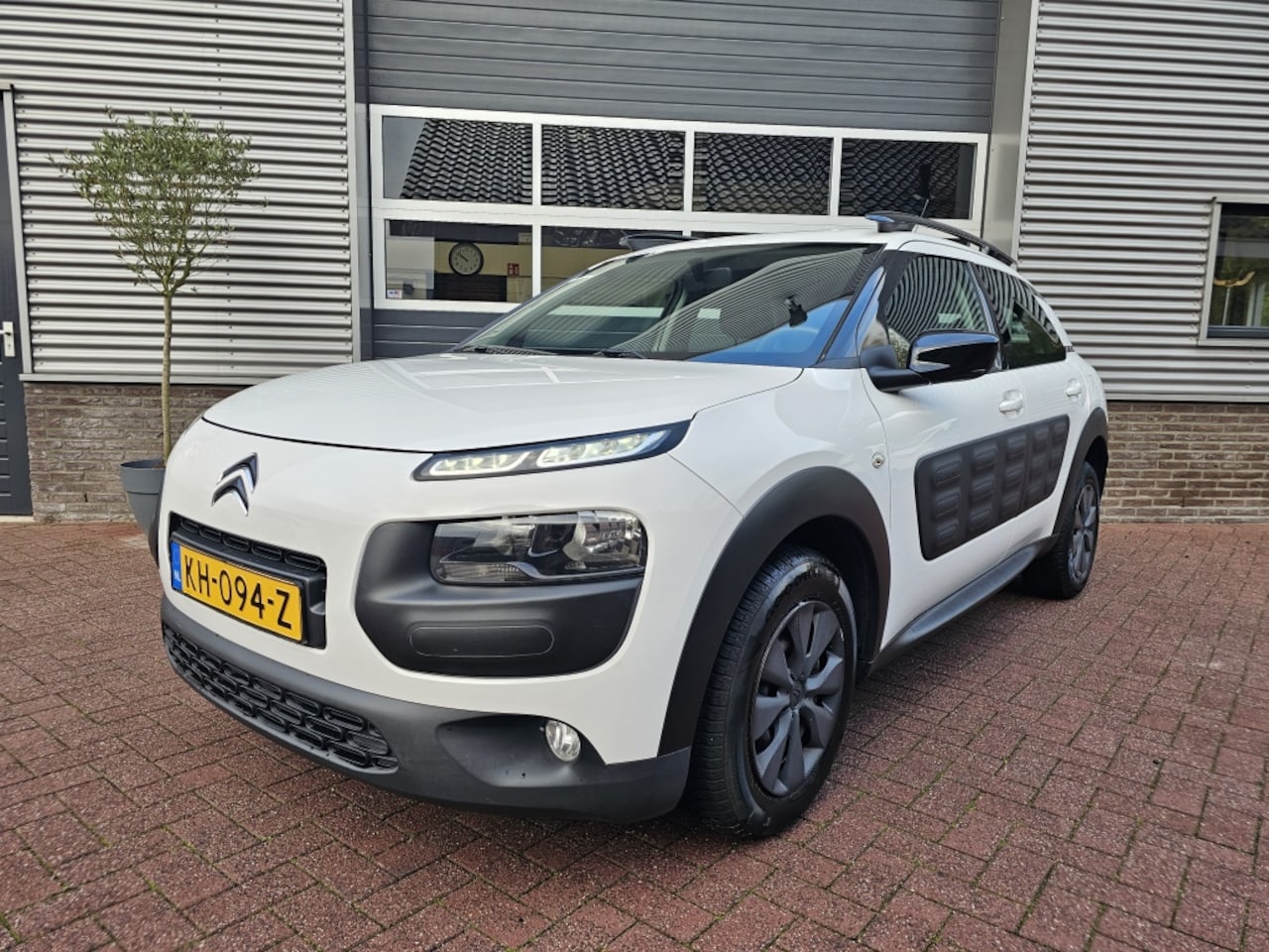 Citroën C4 Cactus - | Airco | Cruise | 1.2 PureTech Feel - AutoWereld.nl