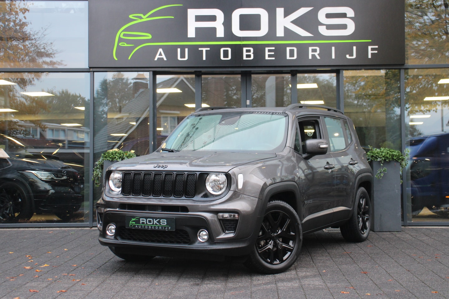 Jeep Renegade - 1.0T Longitude Black-optic - AutoWereld.nl