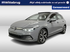 Volkswagen Golf - 1.4 eHybrid Style / AUTOMAAT/ PANO/ ELEKTR. STOEL/ ADAPT. CRUISE/ MATRIX/ 18" LMV/ APP-CON
