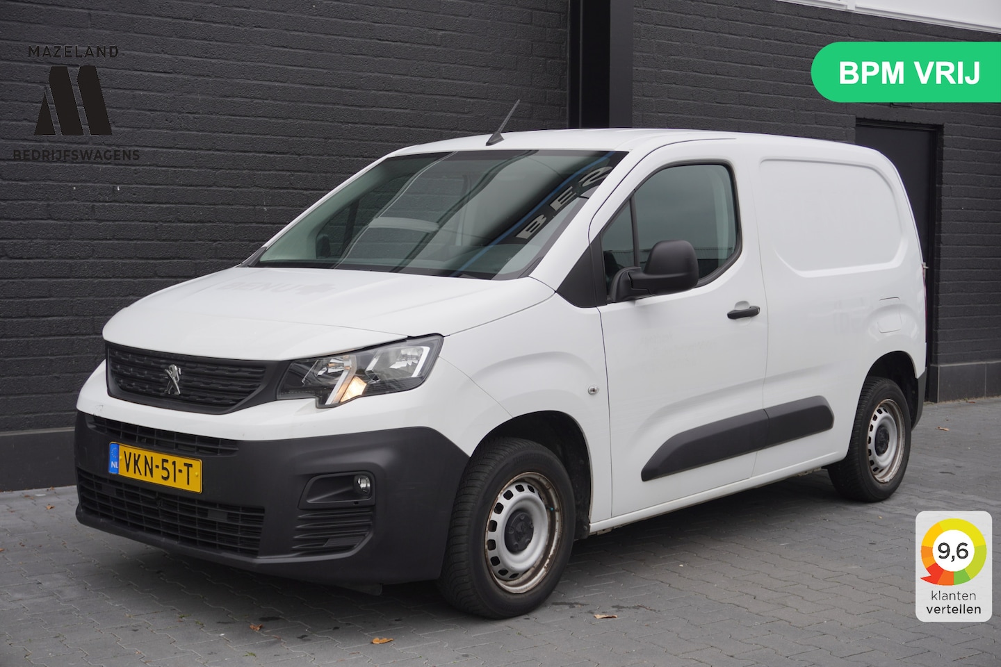 Peugeot Partner - 1.2 110PK Benzine - Airco - Navi - Cruise - € 10.950,- Excl. - AutoWereld.nl