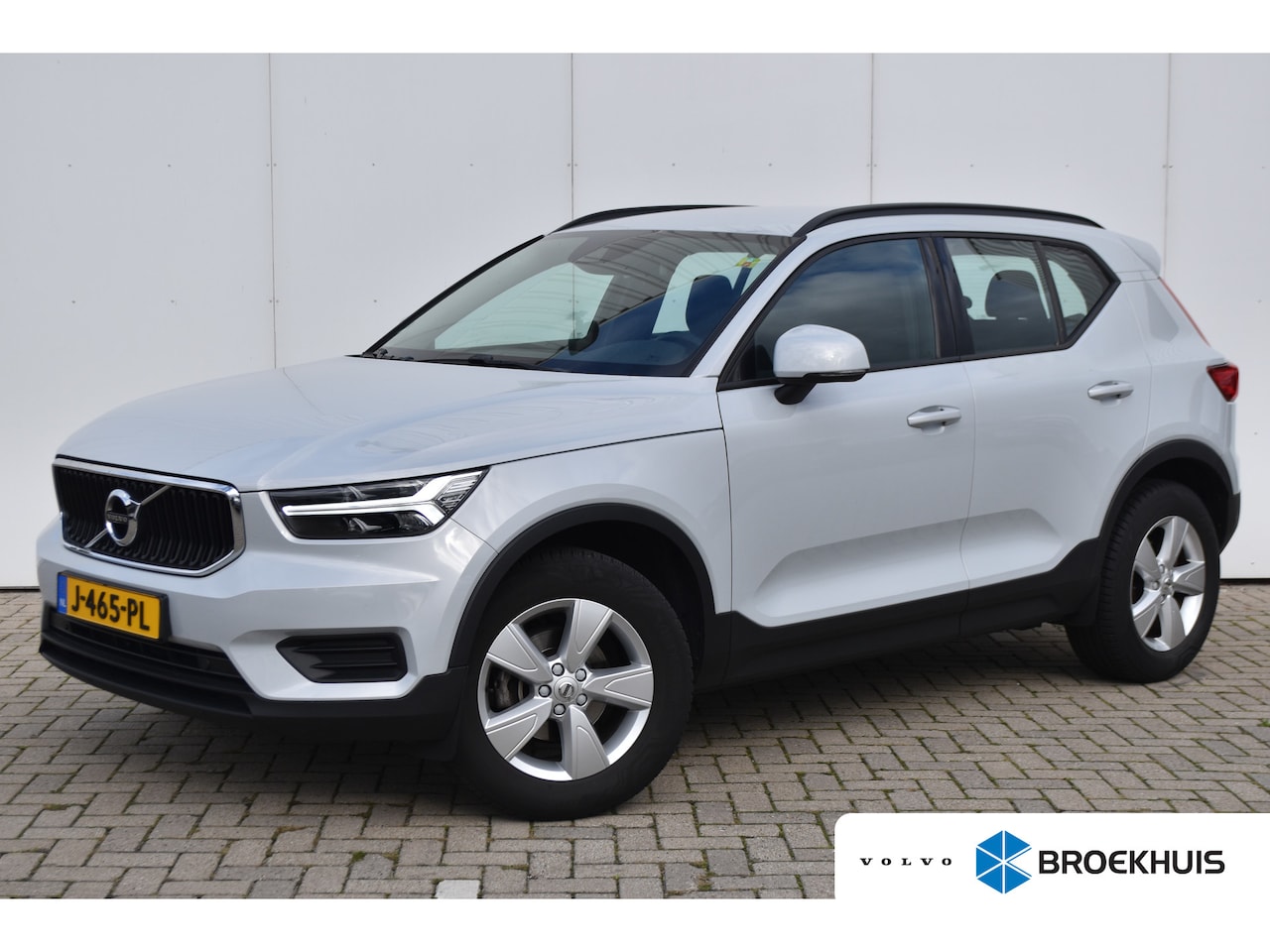 Volvo XC40 - T2 Momentum Core | Lane Assist | Trekhaak | - AutoWereld.nl