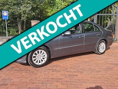 Mercedes-Benz E-klasse - 220 CDI Elegance FaceLift Schuifdak Trekhaak PTS