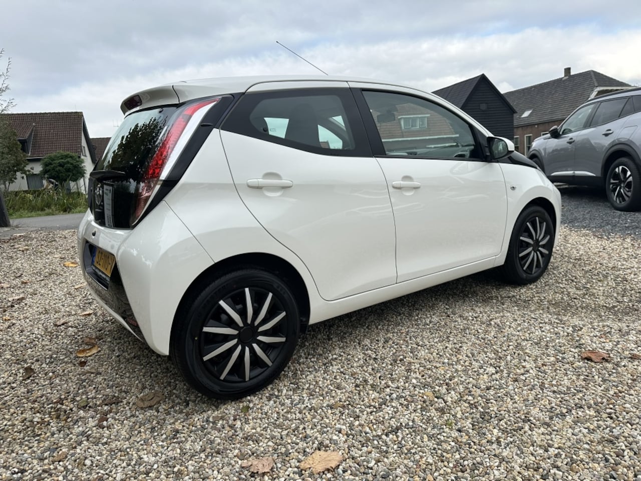 Toyota Aygo - 1.0 VVT-i x-nav