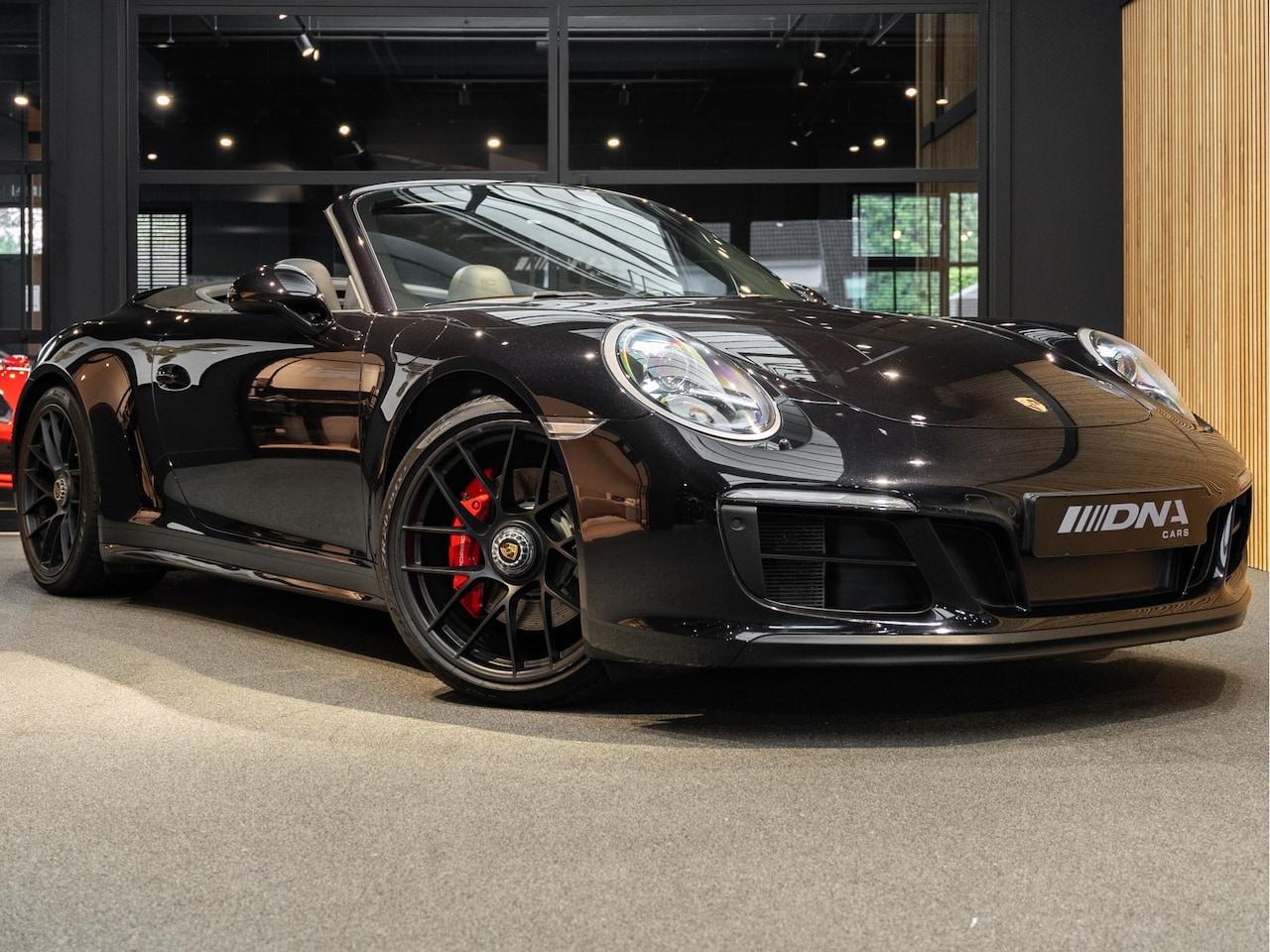 Porsche 911 Cabrio - 991 Carrera 4 GTS Bose Volleder 911 Cabrio 3.0 Carrera 4 GTS - AutoWereld.nl