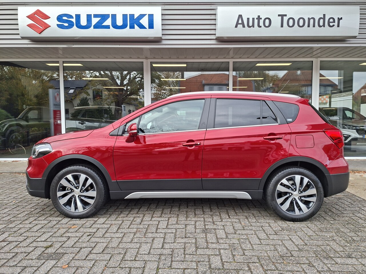 Suzuki S-Cross - 1.4 Boosterjet Stijl Smart Hybrid/Trekhaak - AutoWereld.nl