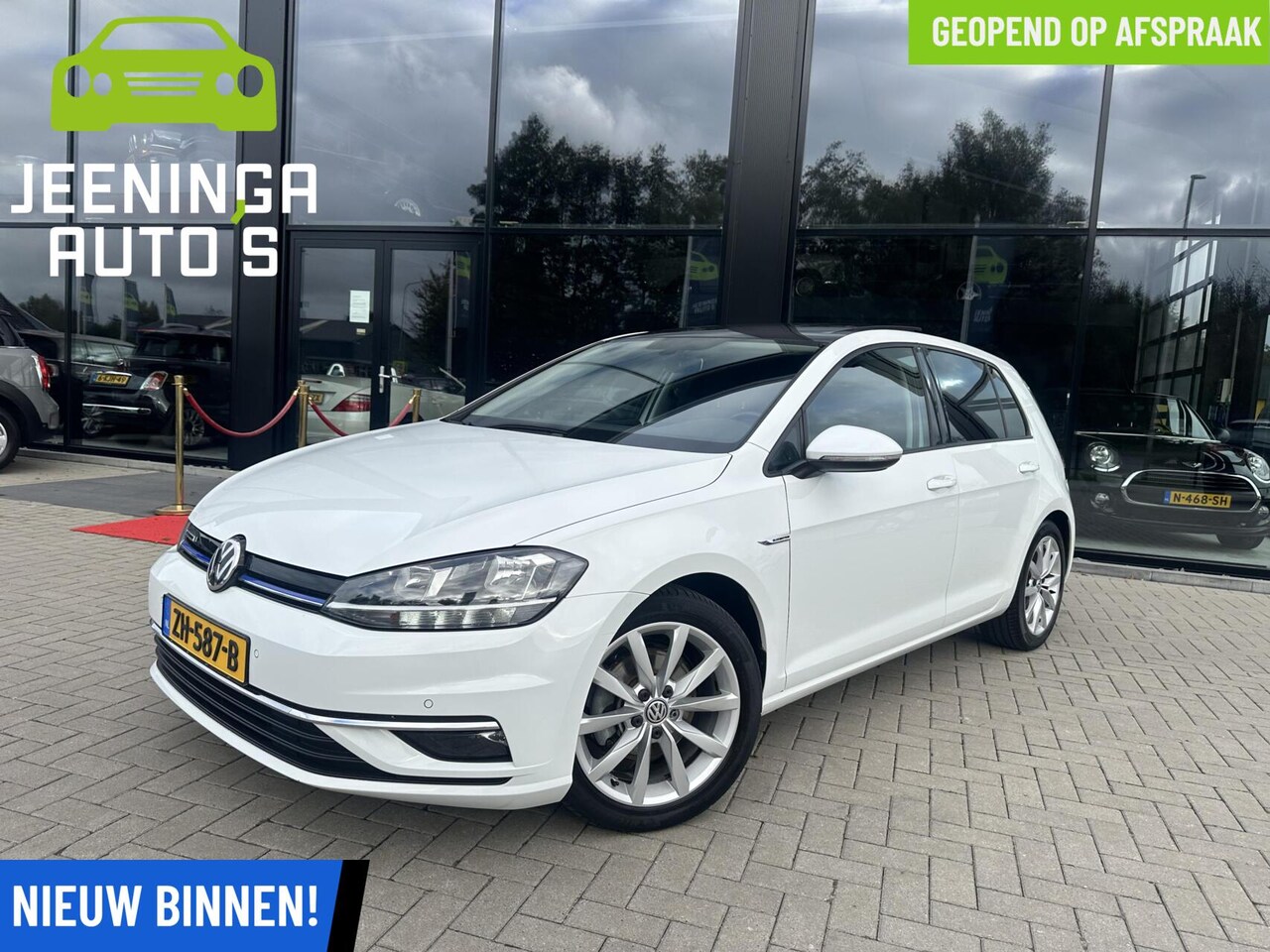 Volkswagen Golf - 1.5 TSI Highline|Pano|Stoelverwarming|Massage|ACC - AutoWereld.nl