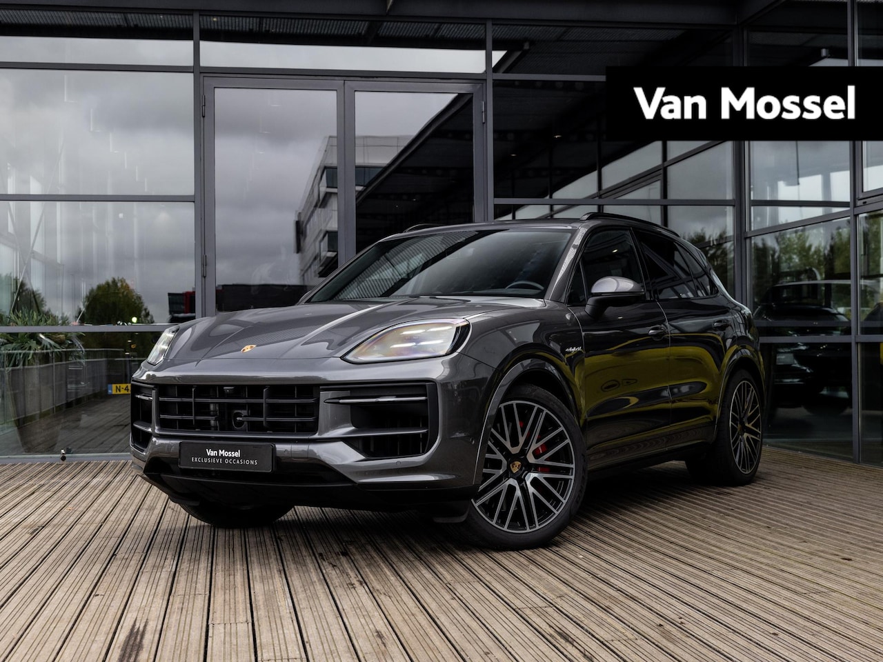 Porsche Cayenne - 3.0 S E-Hybrid | SPORTCHRONO | SPORTDESIGN | 22 INCH | SOFTCLOSE | PANORAMA/SCHUIF-KANTELD - AutoWereld.nl