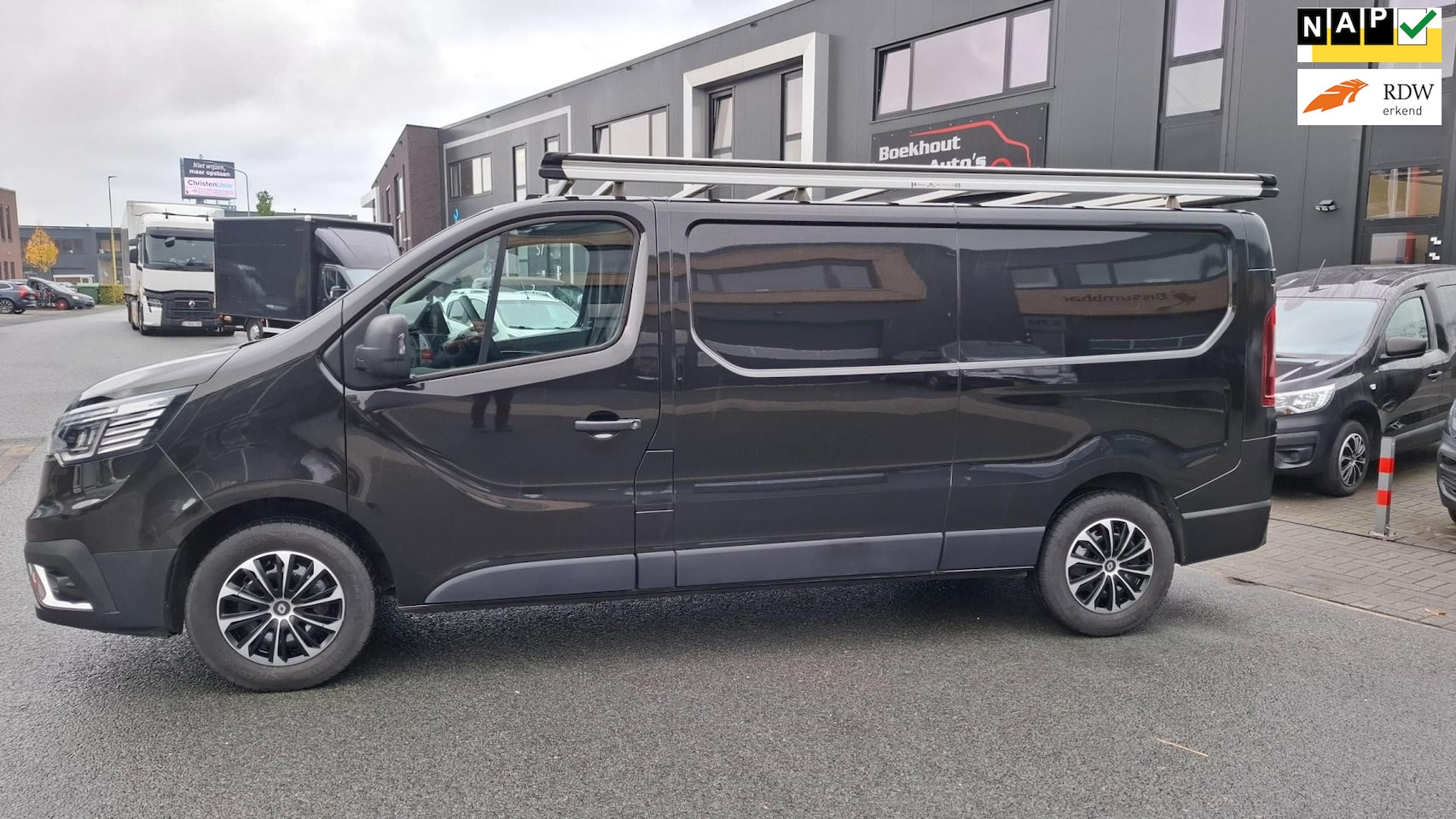 Renault Trafic - 2.0 dCi 130 T30 L2H1 navi,cruise cintrole - AutoWereld.nl