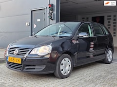 Volkswagen Polo - 1.2 Easyline / AIRCO / GARANTIE / ELEKTR. RAMEN V+A / ISOFIX / ARMSTEUN / BEKERHOUDER / 2