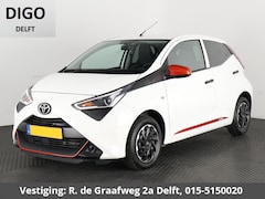 Toyota Aygo - 1.0 VVT-i X-Fun Sport + Coral Red Pack | 1e eigenaar | Airco | Privacy Glass | Bluetooth