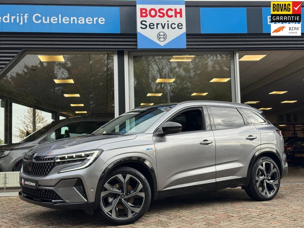 Renault Austral - 1.2 E-Tech full hybrid 200 techno esprit Alpine Panoramadak / Zo goed als nieuw! - AutoWereld.nl