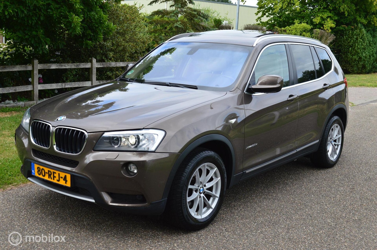 BMW X3 - 20D Xdrive High Executive / Panorama / 1ste eigenaar - AutoWereld.nl