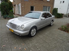 Mercedes-Benz E-klasse - E-280 Elegance Automaat