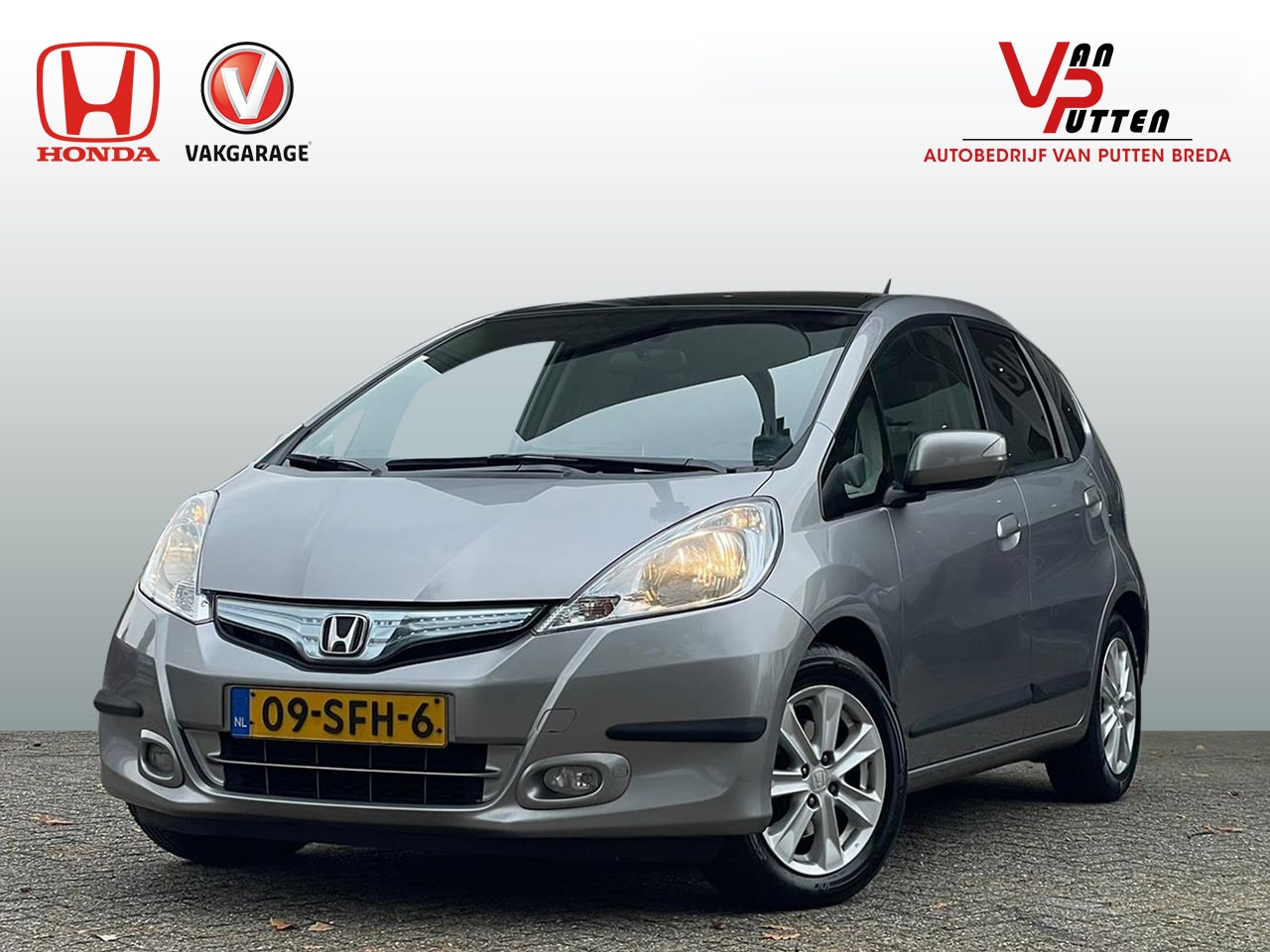 Honda Jazz - 1.4 Exclusive | Aut. | NL auto | Volledig Dealeronderhouden | Stoelverwarming | Cruise con - AutoWereld.nl