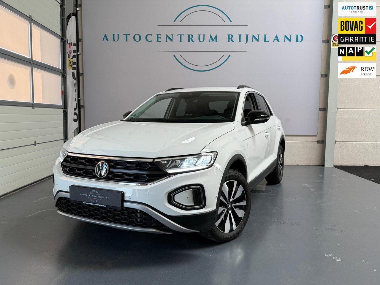 Volkswagen T-Roc - 1.5 TSI Life Edition FABRIEK GARANTIE - AutoWereld.nl