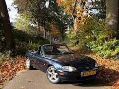 Mazda MX-5 - 1.6i
