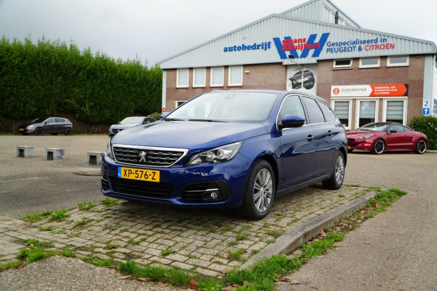 Peugeot 308 - SW ALLURE 1.2-130PK incl. 12 maanden garantie en rijklaar kosten - AutoWereld.nl